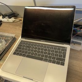 MacBook PRO 2016 A1706